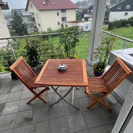 Neubauwohnung Mit Grossem Balkon 公寓